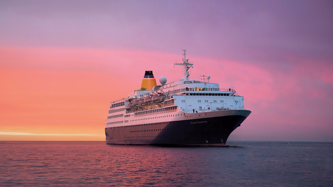 World of Cruising | Saga Sapphire Ship Review: A Great British classic