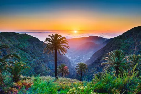 Autumn Warmth in the Canary Islands
