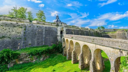 Châteaux, Rivers & Wine with Viking