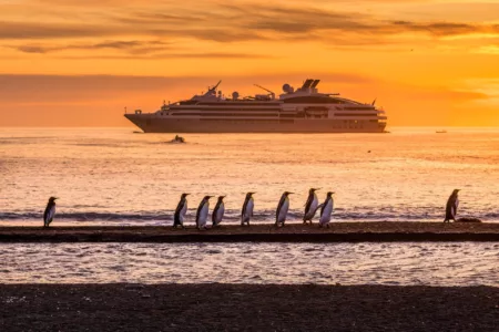 Picture of the Le Lyrial cruise ship