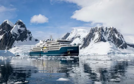 Picture of the SH Minerva cruise ship