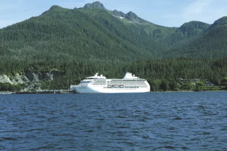 Picture of the Seven Seas Mariner cruise ship