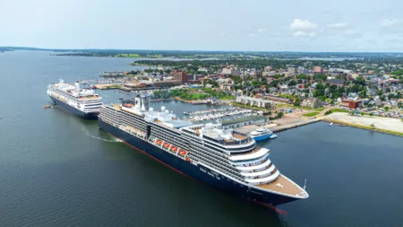 Picture of the Zaandam cruise ship