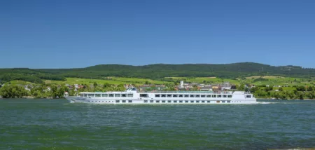 Picture of the MS Victor Hugo cruise ship