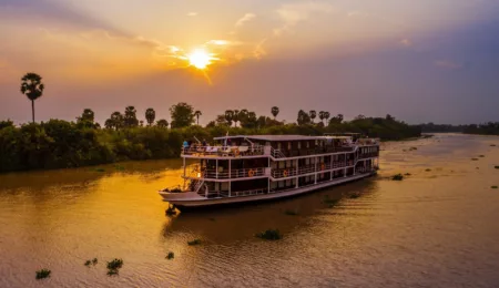 Picture of the Lan Diep cruise ship