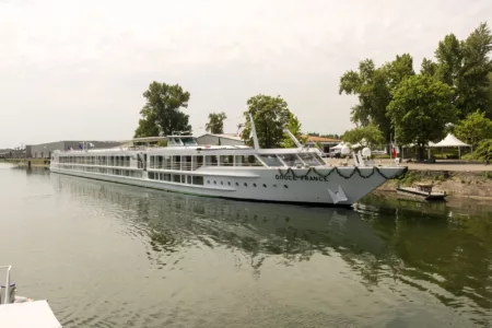 Picture of the MS Douce France cruise ship