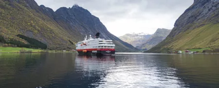 Picture of the MS Nordkapp cruise ship