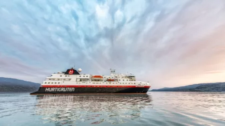 Picture of the MS Spitsbergen cruise ship