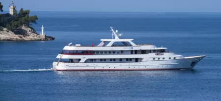 Picture of the MS II Mare cruise ship