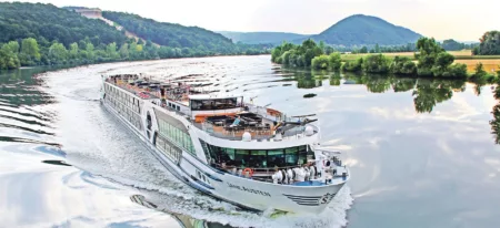 Picture of the MS Jane Austen cruise ship