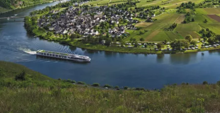 Picture of the Scenic Opal cruise ship