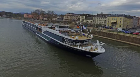 Picture of the Avalon Imagery II cruise ship