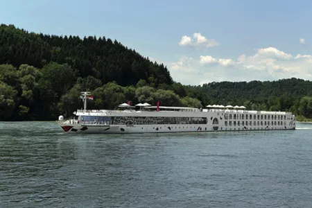 Picture of the A-ROSA FLORA cruise ship