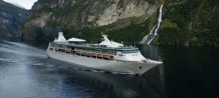 Picture of the Vision of the Seas cruise ship