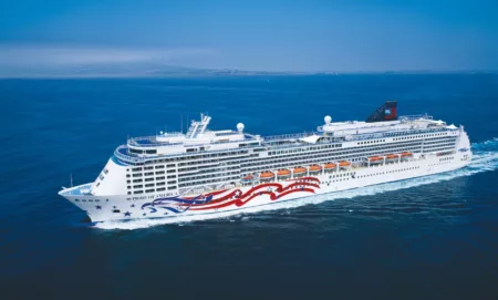 Picture of the Pride of America cruise ship